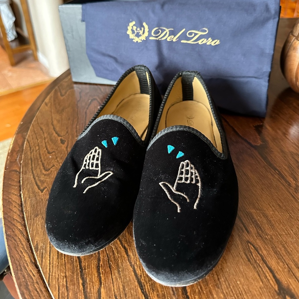 Del toro black velvet loafers